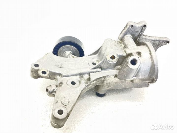 Кронштейн масляного фильтра Volkswagen Golf 6 1.2