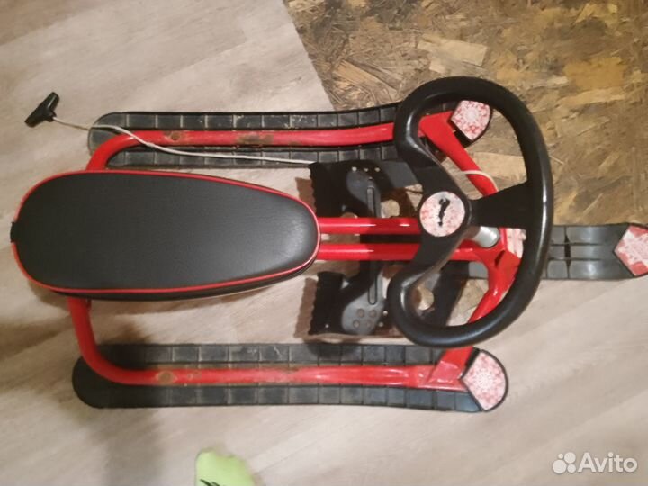 Детский снегокат бу