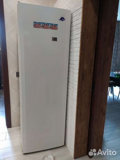 Продам холодильник liebherr