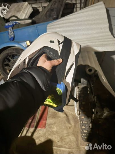 Кросовый шлем