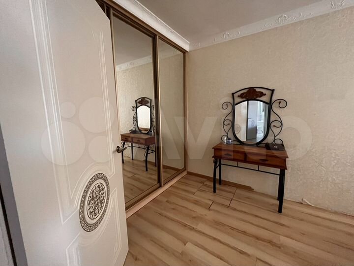 2-к. квартира, 60 м², 5/5 эт.