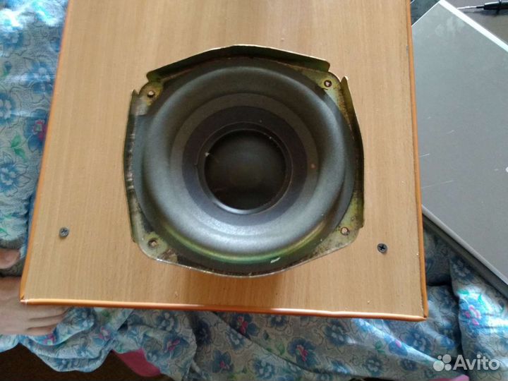 Сабвуфер Bose от BMW X5 E53