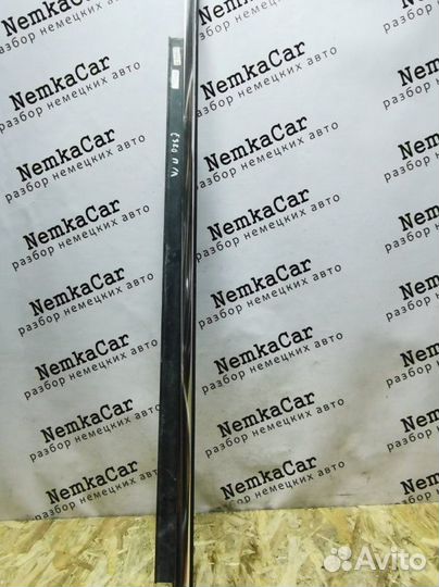 Молдинг стекла передний левый Audi A4 B8 B8