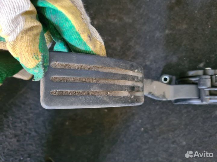 Педаль газа LADA Largus K4M 2016