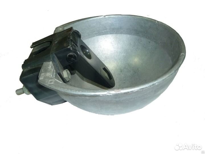 Поилки для крупного рогатого скота и лошадей