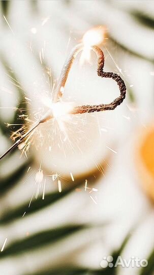 Бенгальские свечи, цифры, сердце