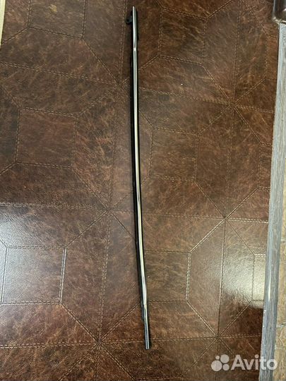 Накладка левого бокового стекла