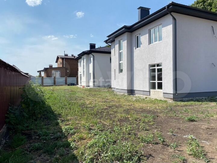 Дом 170 м² на участке 5 сот.