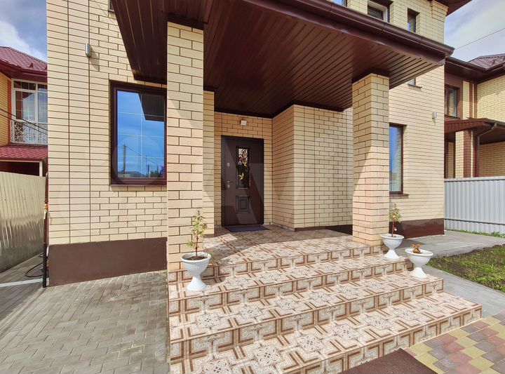 Коттедж 165 м² на участке 5 сот.