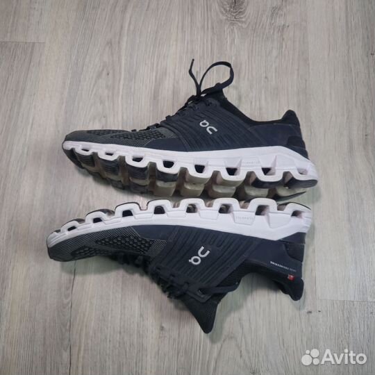 Кроссовки ON running