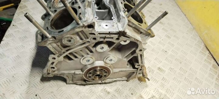 Блок цилиндров NissanGT-R2013