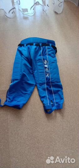 Бриджи для хоккея с мячом