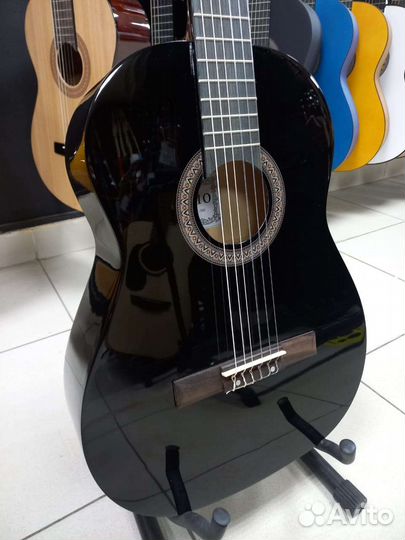 Классическая гитара Черная Новая