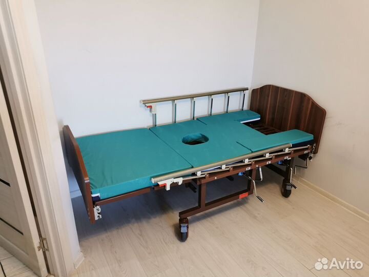 Функциональная медицинская кровать