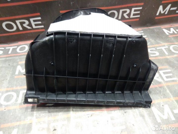 Обшивка багажника правая Bmw 5-Series E60 N52B30A