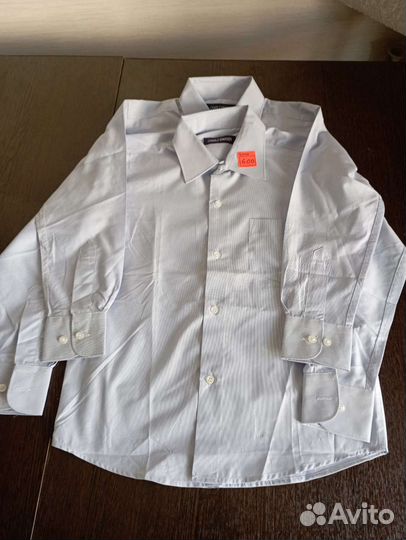 Рубашки новые синего цвета для мальчиков