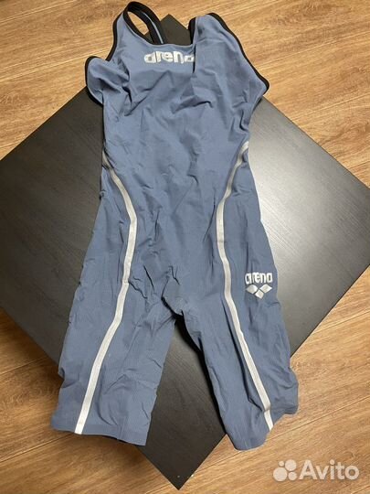 Гидрокостюм arena