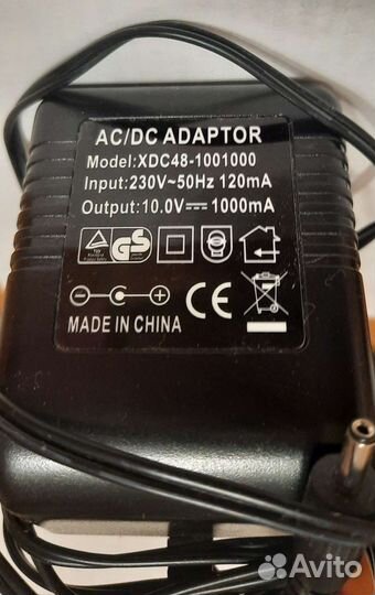 AC/DC адаптер