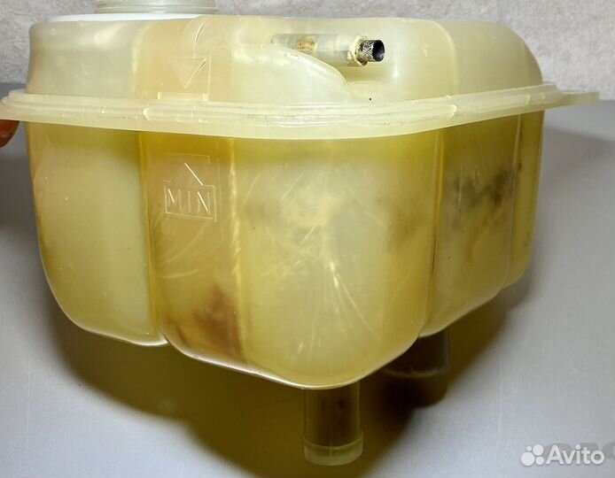 Оригинальный расширительный бачок Ауди А6/100