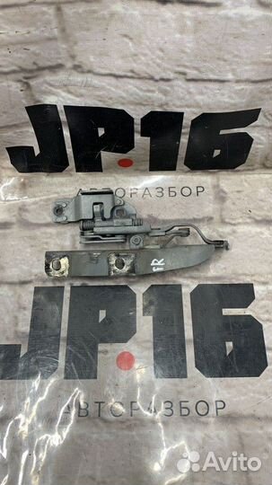 Петля капота передняя левая Infiniti M37 Y51