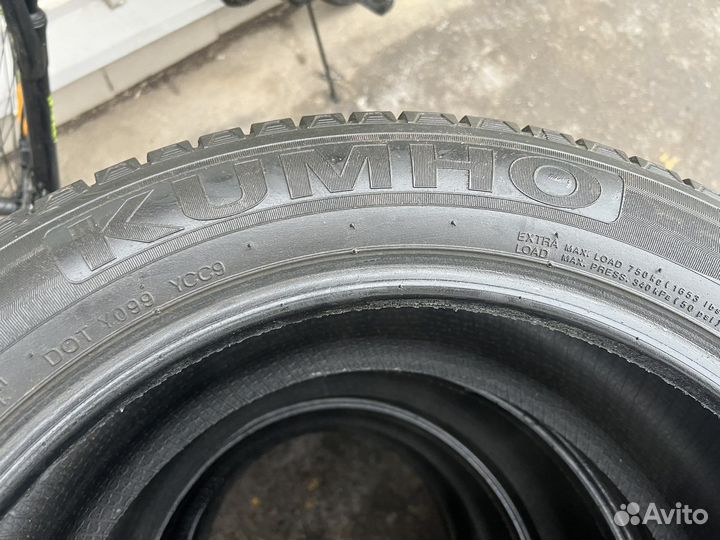 Kumho WinterCraft Ice WI31 215/55 R17 98R