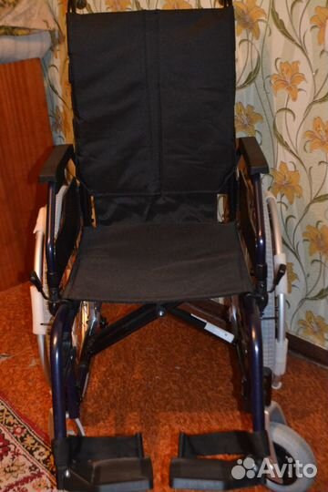 Продам инвалидную коляску для дома