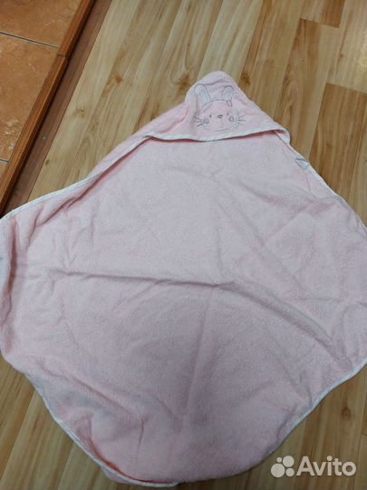 Набор полотенец для новорожденных с уголками новые