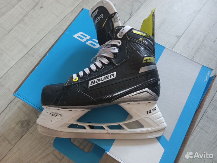 Хоккейные коньки bauer