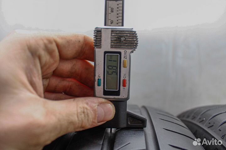 Bridgestone Alenza 001 225/60 R17 99V