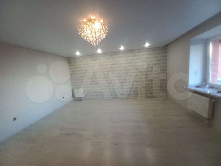 2-к. квартира, 75 м², 2/10 эт.