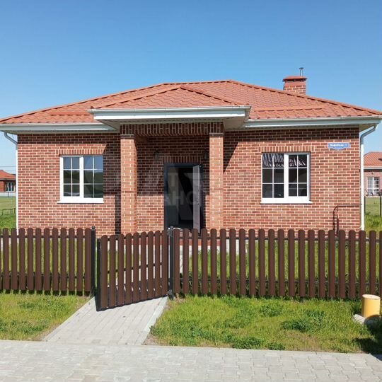 Дом 94,5 м² на участке 6 сот.