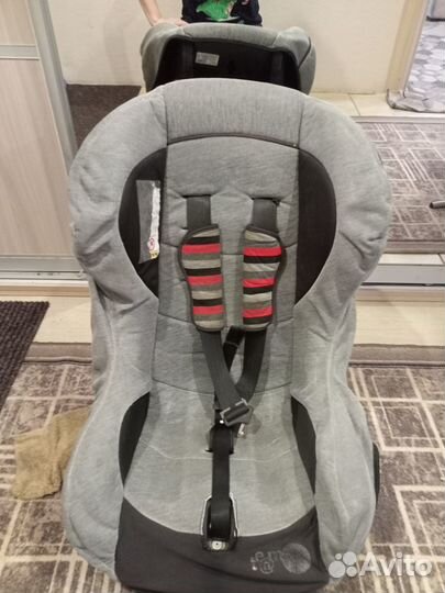 Автомобильное кресло от 9 до 18 кг