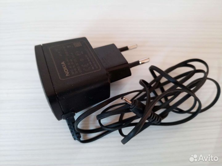 Зарядка для nokia тонкая