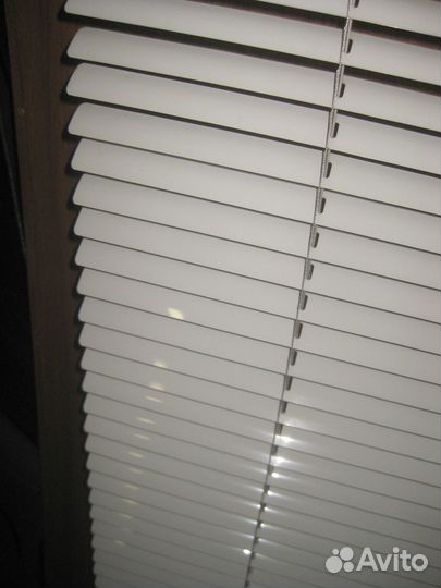 Жалюзи на трехстворчатое окно