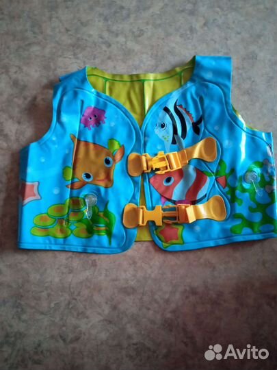 Жилет для плавания