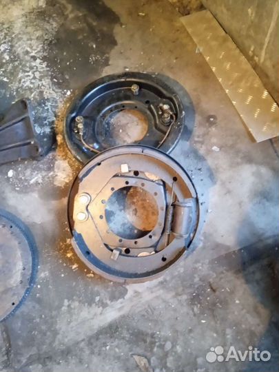 Продам запчасти на газ 66