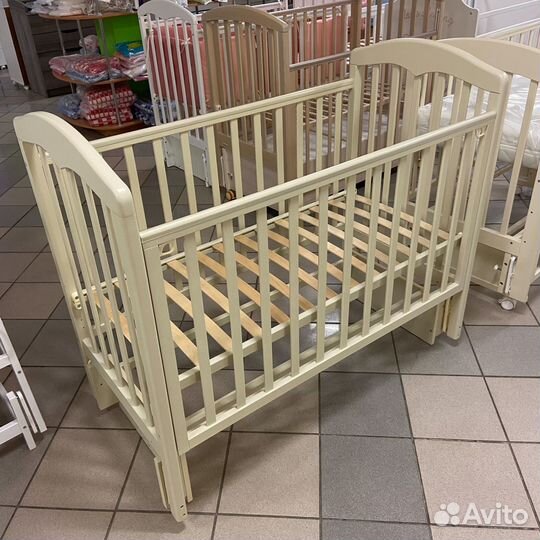 Детская кроватка с маятником Сильвия-5