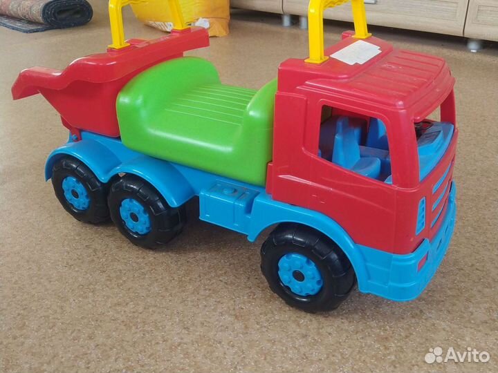 Детская машинка каталка