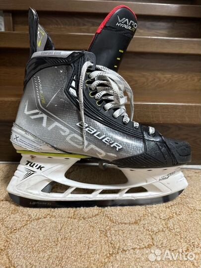 Хоккейные коньки bauer vapor hyperlite