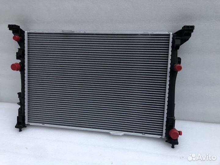 Радиатор охлаждения Мерседес W117 W176 W156 W246