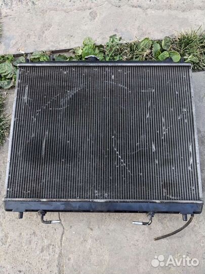 Радиатор охлаждения двигателя Pajero 3