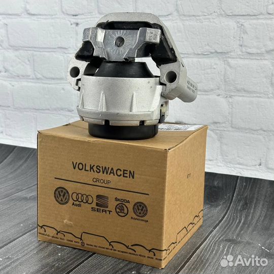 Опора двигателя левая VAG, 4G0199381NT