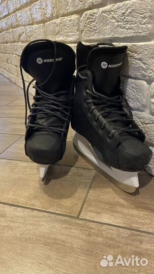 Коньки хоккейные детские 36 размер