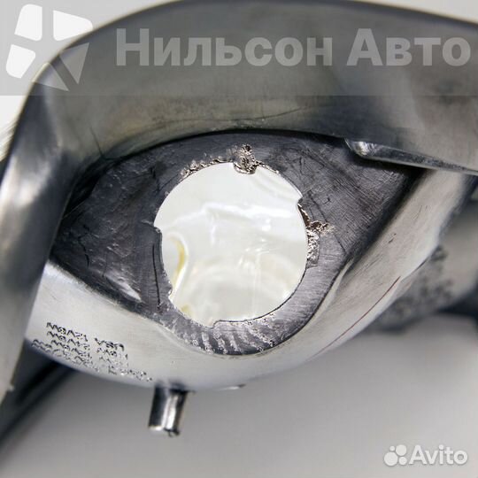 Габарит nissan atlas F23 1992-2007 г, белый (хруст