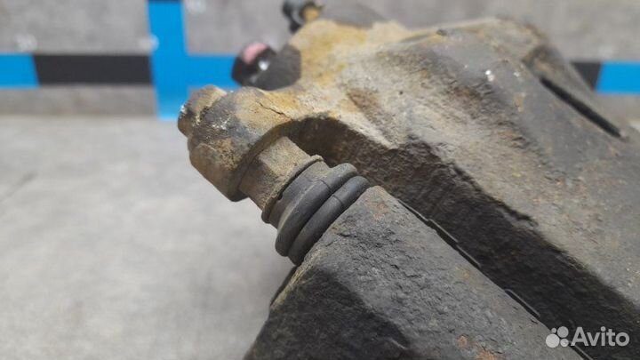 Суппорт передний левый Lifan Solano 1 (620) 1.6