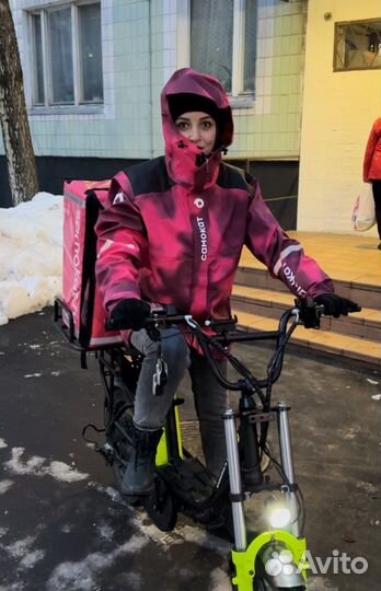 Работа курьером в самокате