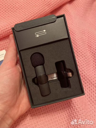 Беспроводной петличный микрофон