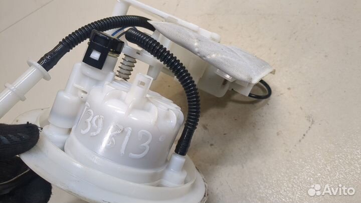 Насос топливный электрический Toyota iQ, 2009