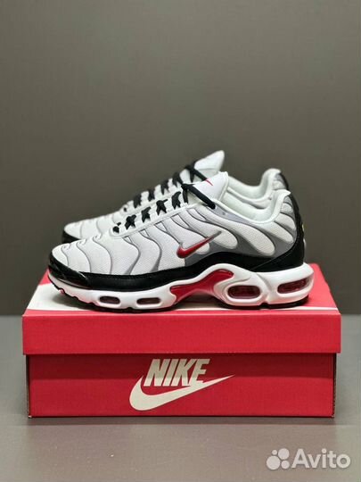 Кроссовки nike air max tn plus