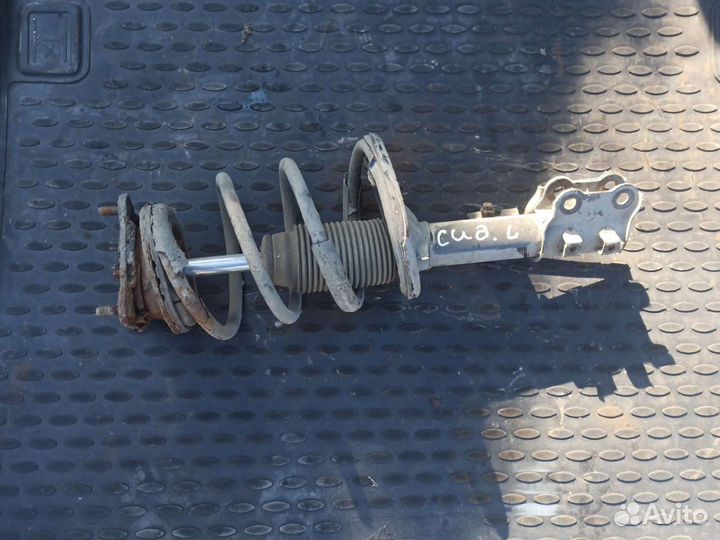 Стойка передняя левая Kia Ceed 1